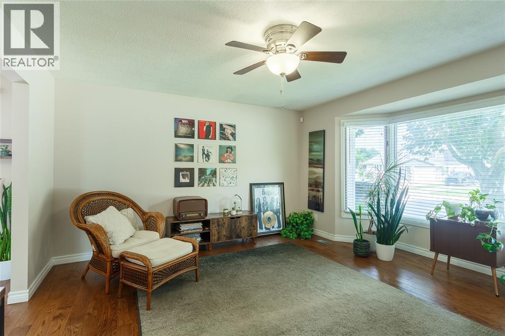 70 Ashby Crescent, Sarnia, Ontario  N7S 4L6 - Photo 6 - 25022787