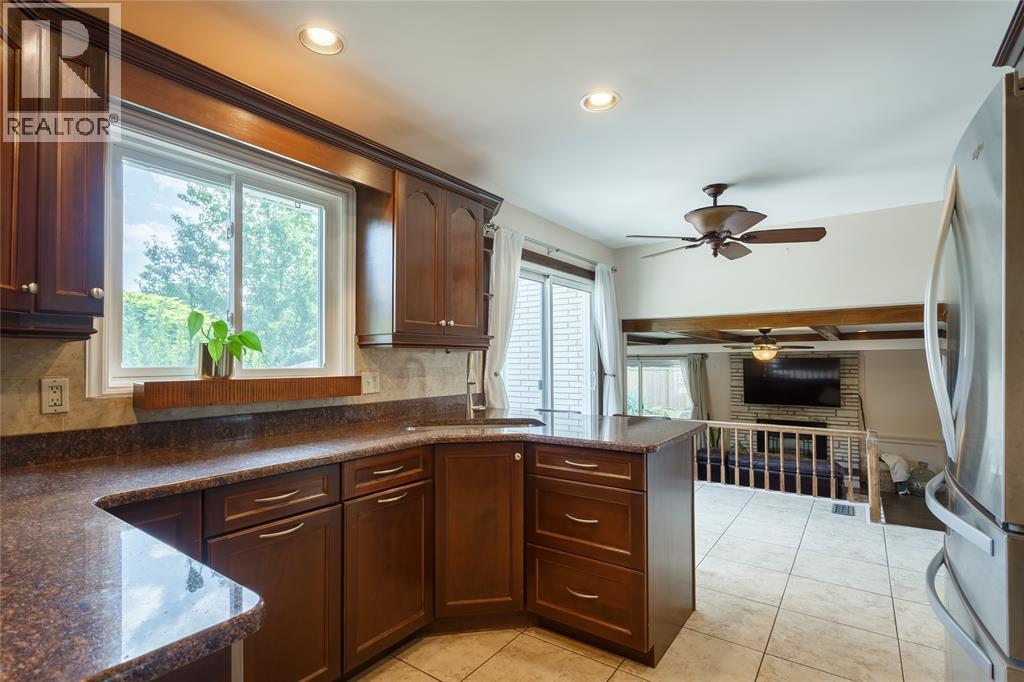 70 Ashby Crescent, Sarnia, Ontario  N7S 4L6 - Photo 9 - 25022787