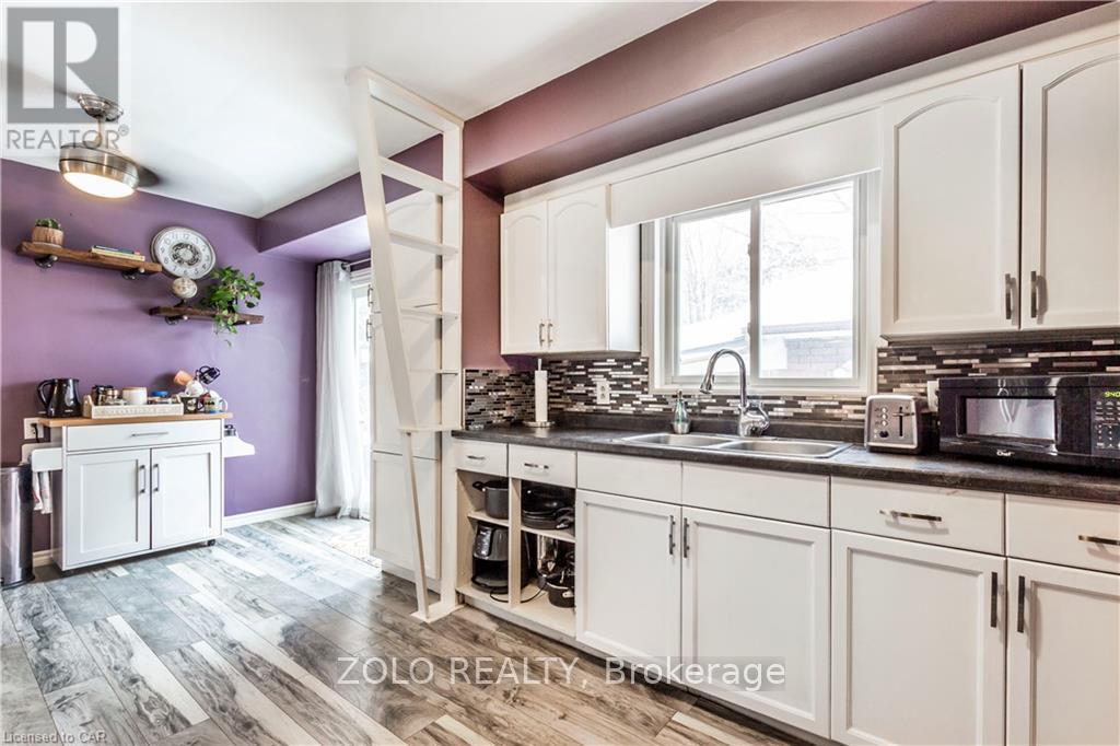 425 Henry Street, Woodstock, Ontario  N4S 1X2 - Photo 6 - X12390488