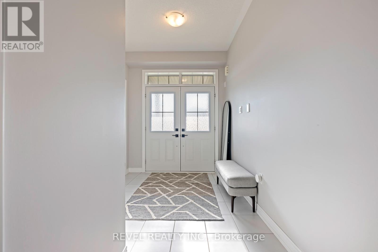 693 Mcmullen Street, Shelburne, Ontario  L9V 3X4 - Photo 5 - X12390505