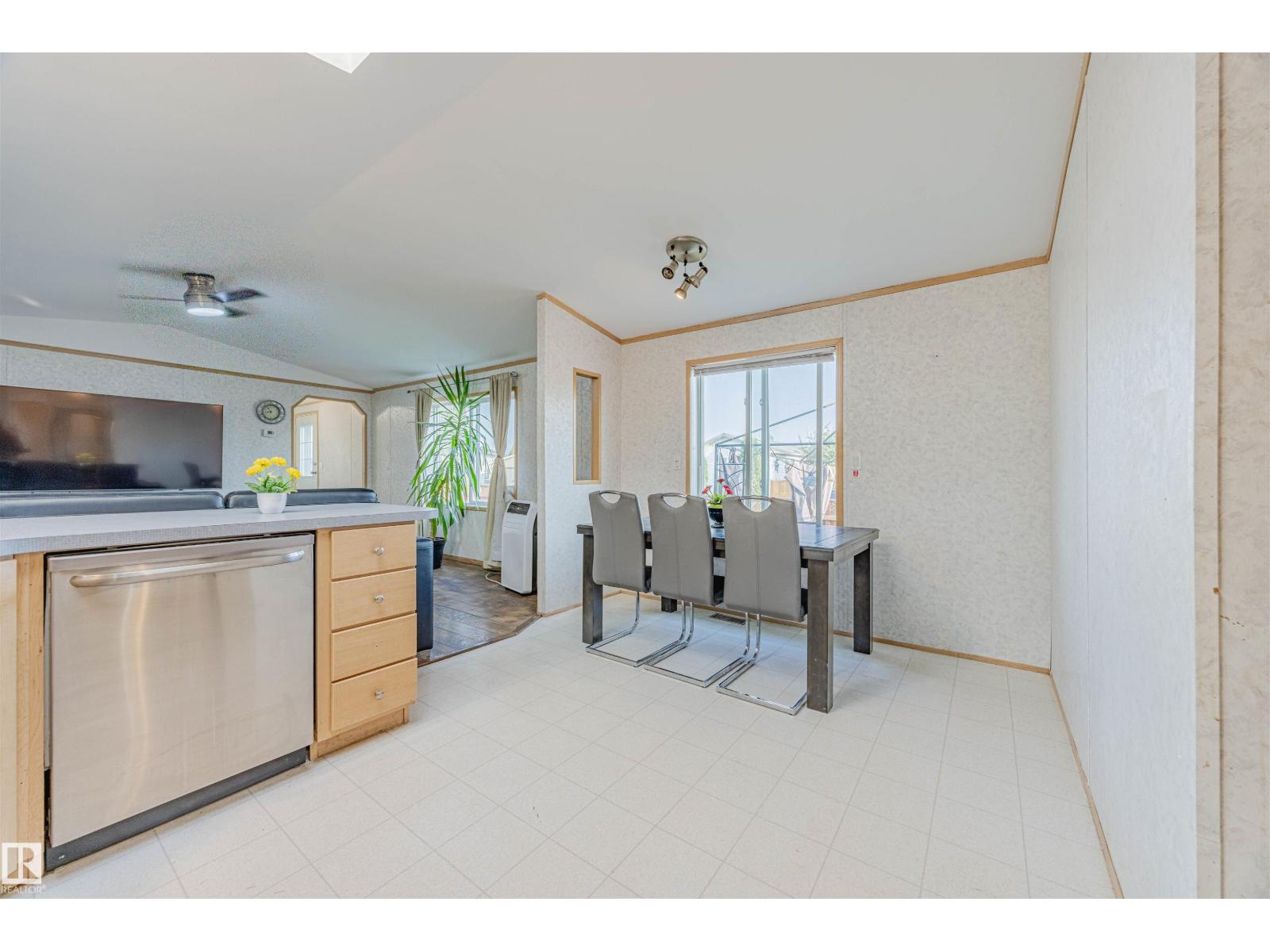 3338 Lakeview Rd Nw, Edmonton, Alberta  T5S 2R8 - Photo 14 - E4456835