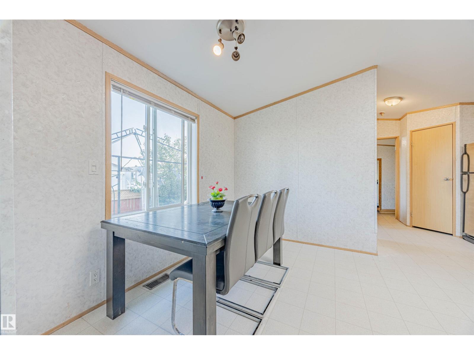 3338 Lakeview Rd Nw, Edmonton, Alberta  T5S 2R8 - Photo 16 - E4456835