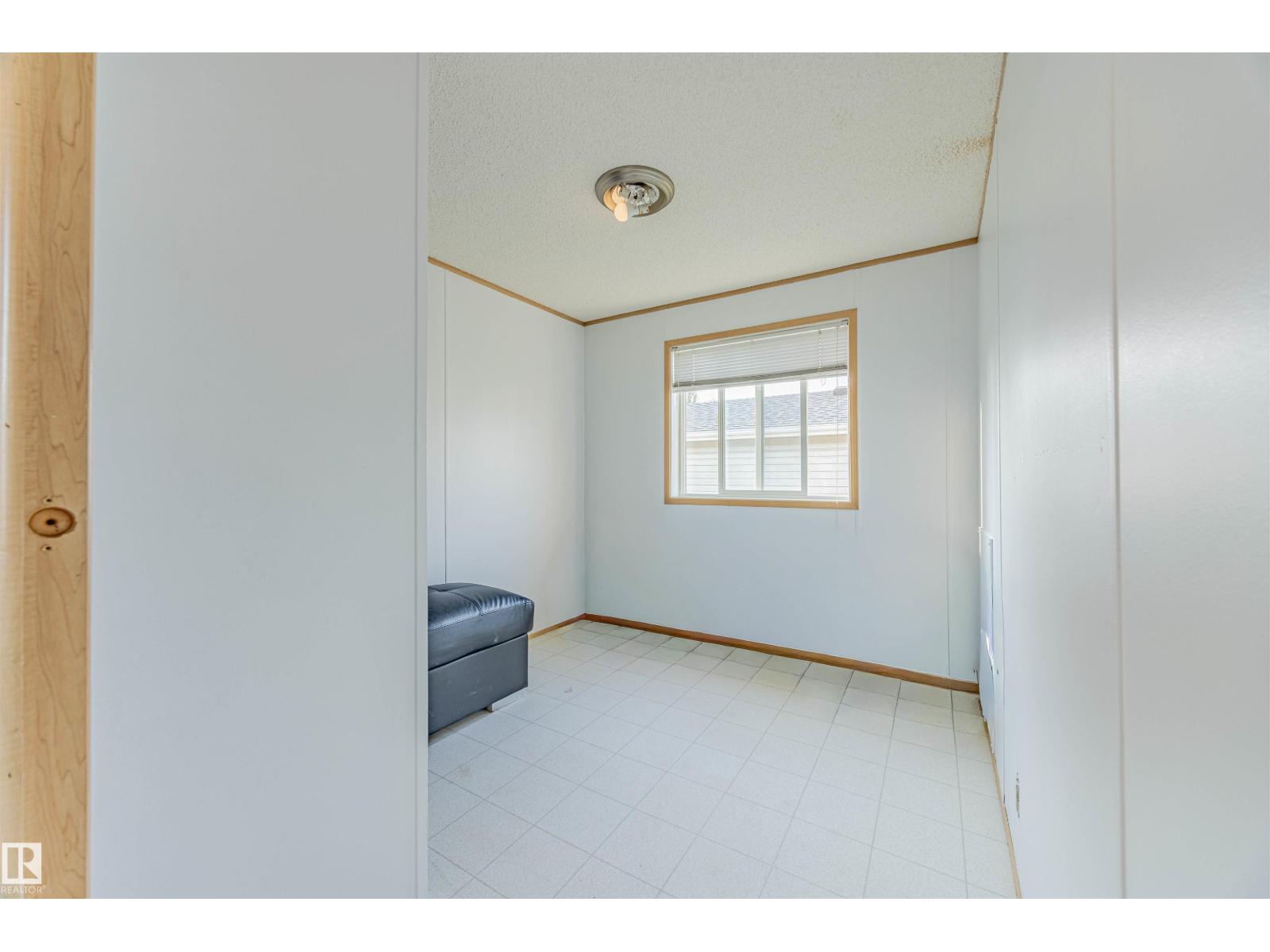 3338 Lakeview Rd Nw, Edmonton, Alberta  T5S 2R8 - Photo 31 - E4456835
