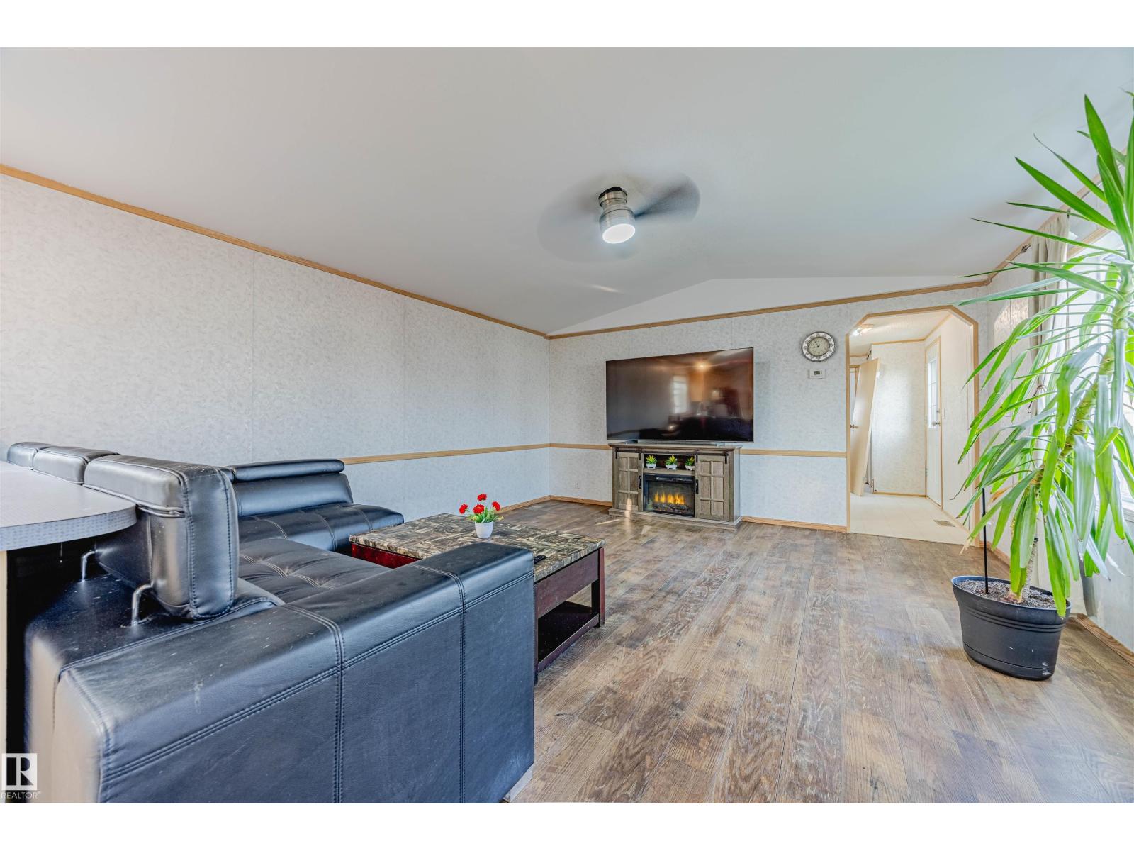 3338 Lakeview Rd Nw, Edmonton, Alberta  T5S 2R8 - Photo 6 - E4456835