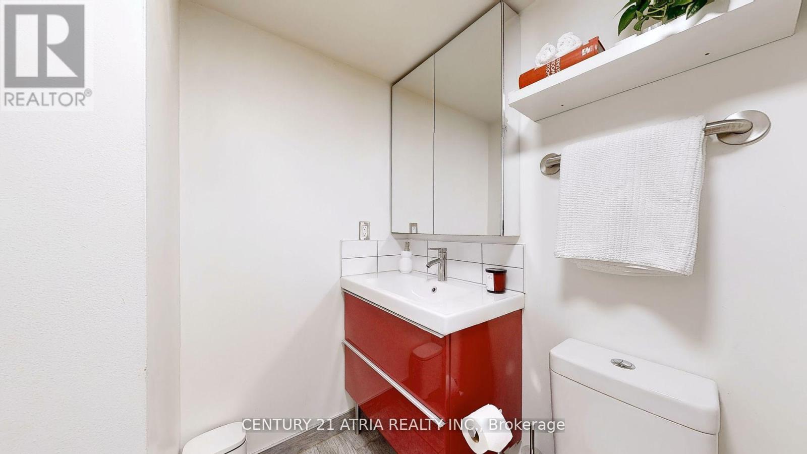 215 - 800 King Street W, Toronto, Ontario  M5V 3M7 - Photo 20 - C12390511