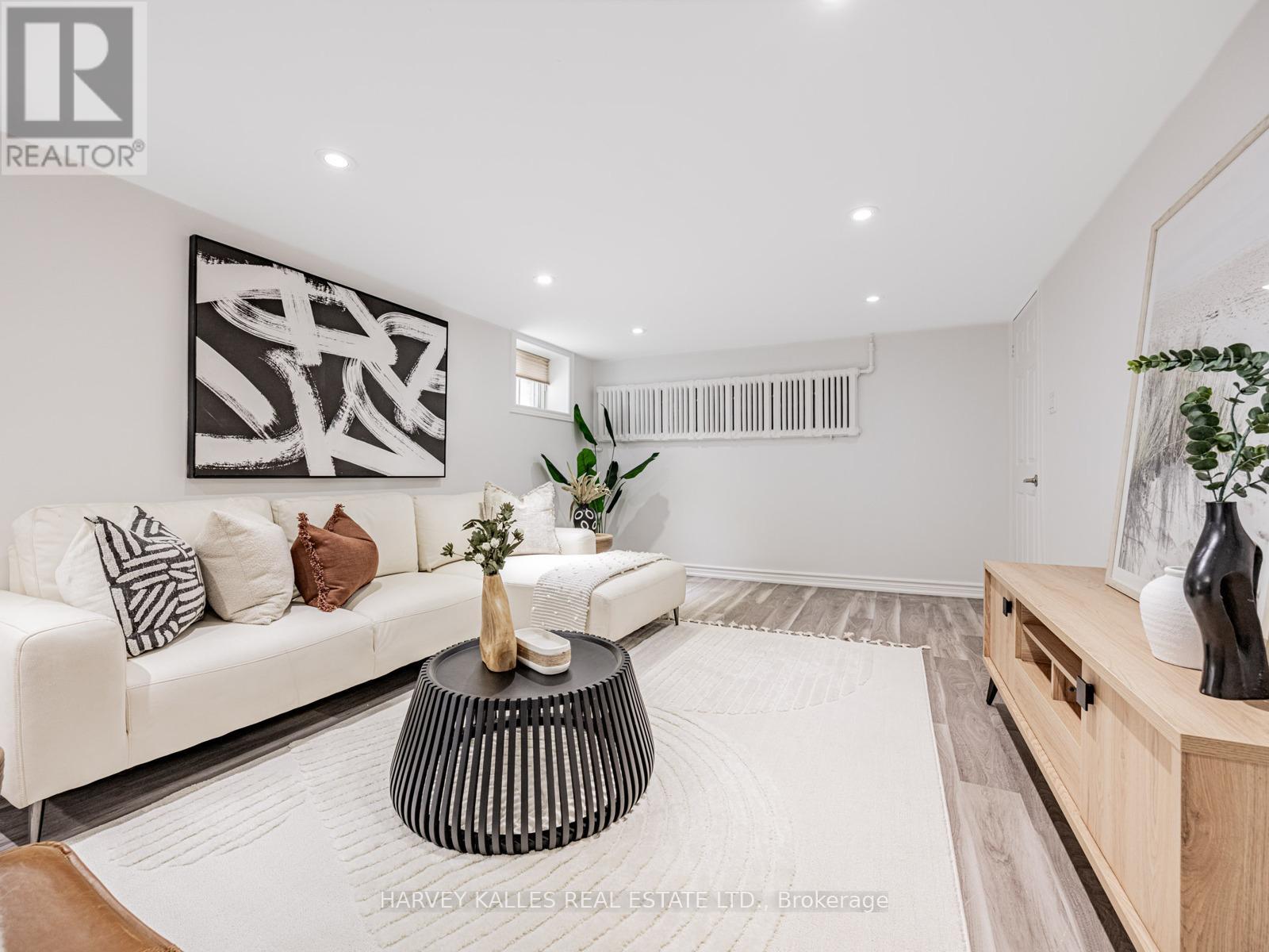191 Glen Cedar Road, Toronto, Ontario  M6C 3G9 - Photo 22 - C12390540