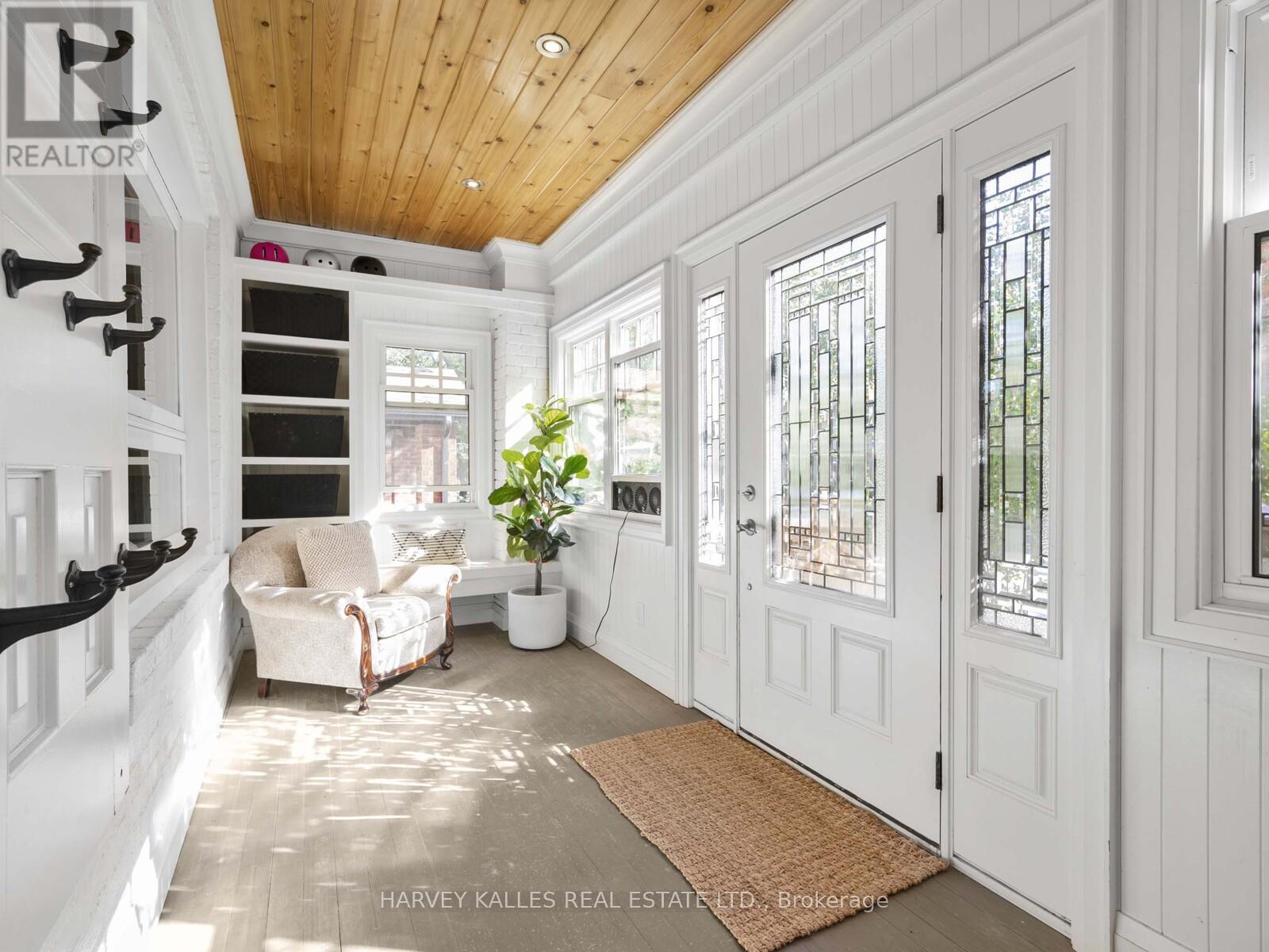 Property at 116 PINEWOOD AVENUE image 4