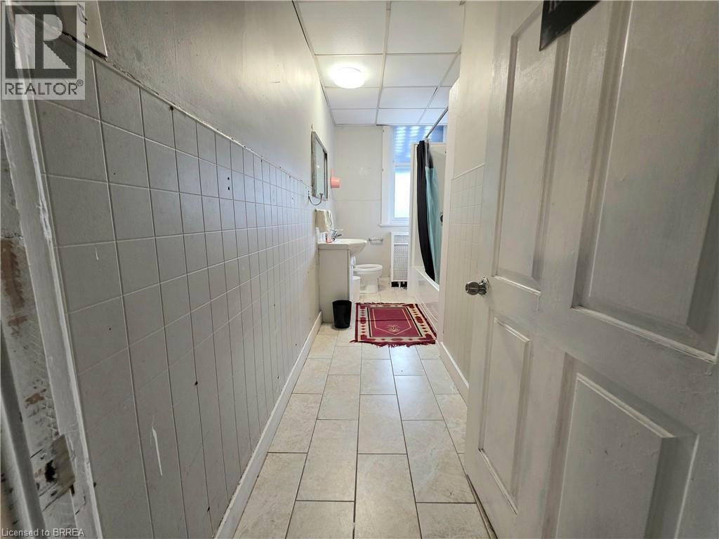 114 Market Street Unit# Upper, Brantford, Ontario  N3T 2Z8 - Photo 12 - 40767352