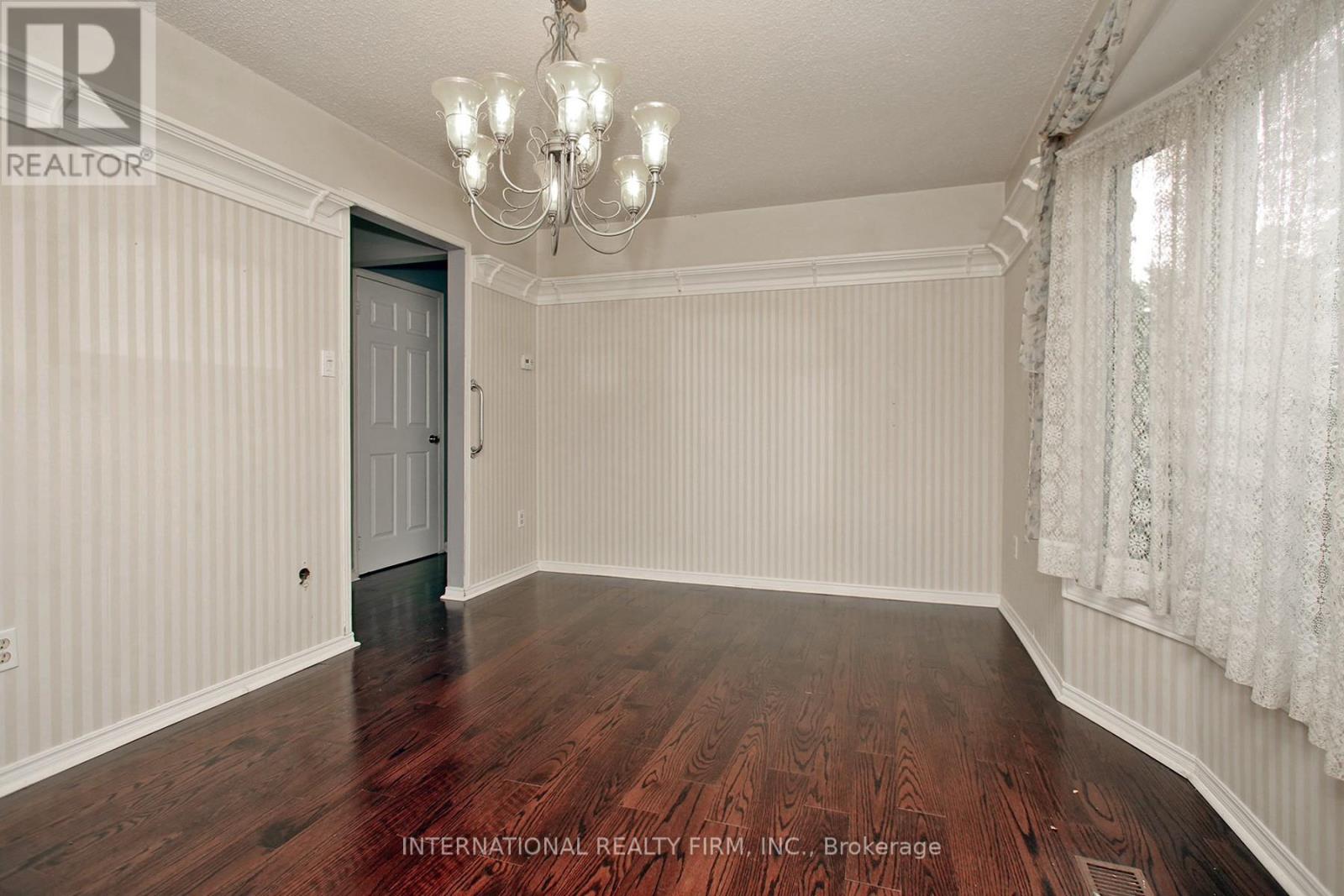 22 Larkin Avenue, Markham, Ontario  L3P 4R3 - Photo 12 - N12390577