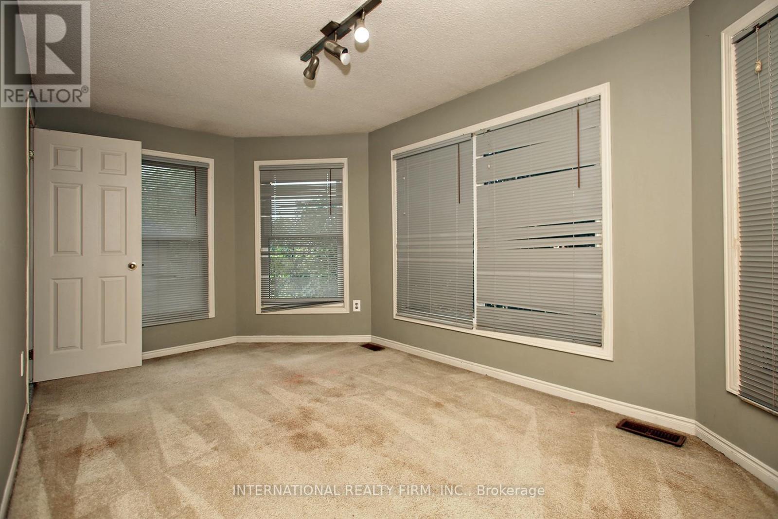 22 Larkin Avenue, Markham, Ontario  L3P 4R3 - Photo 22 - N12390577
