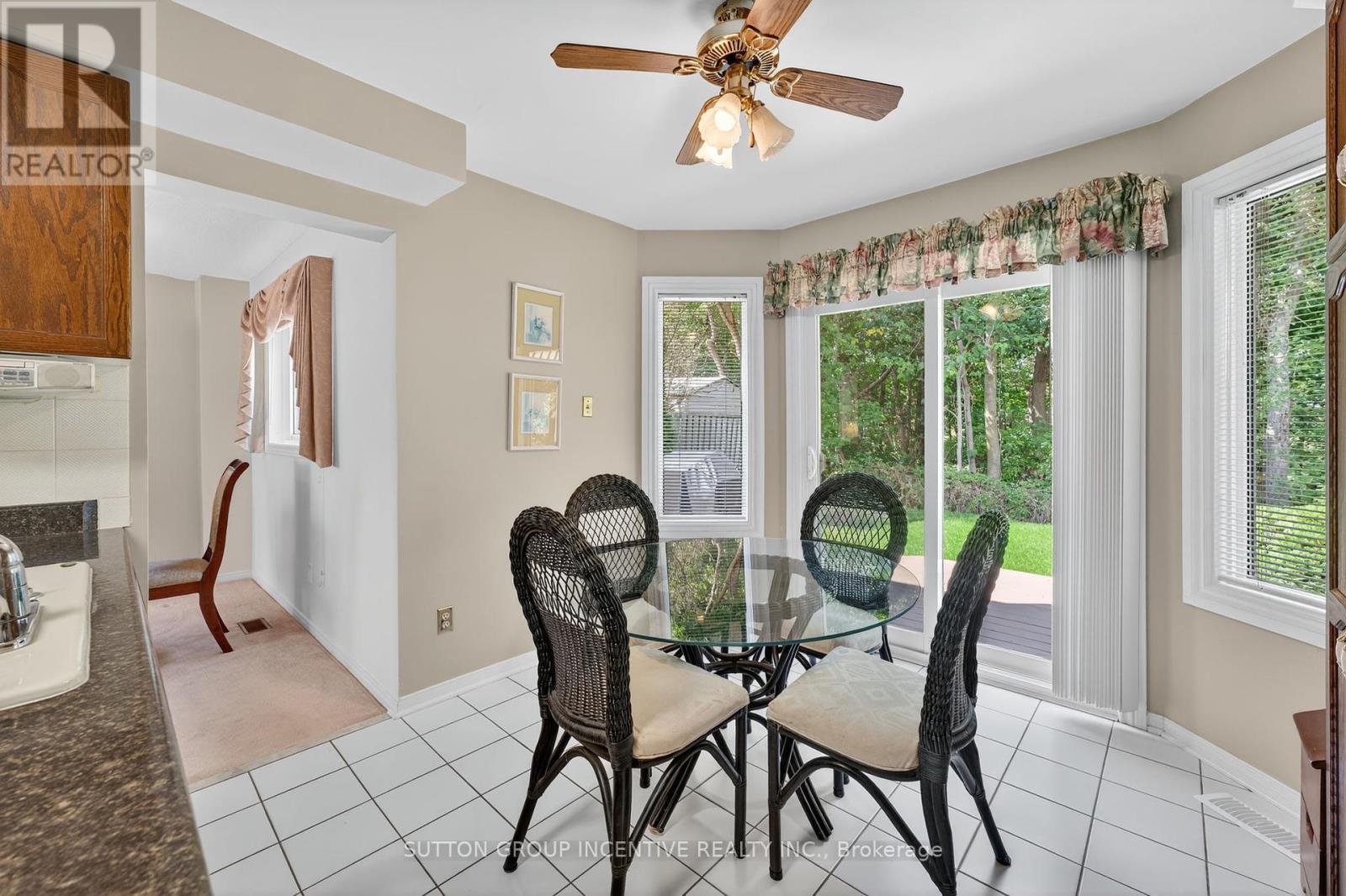 26 Peck Street, Barrie (Painswick North), Ontario  L4N 7H4 - Photo 12 - S12390521