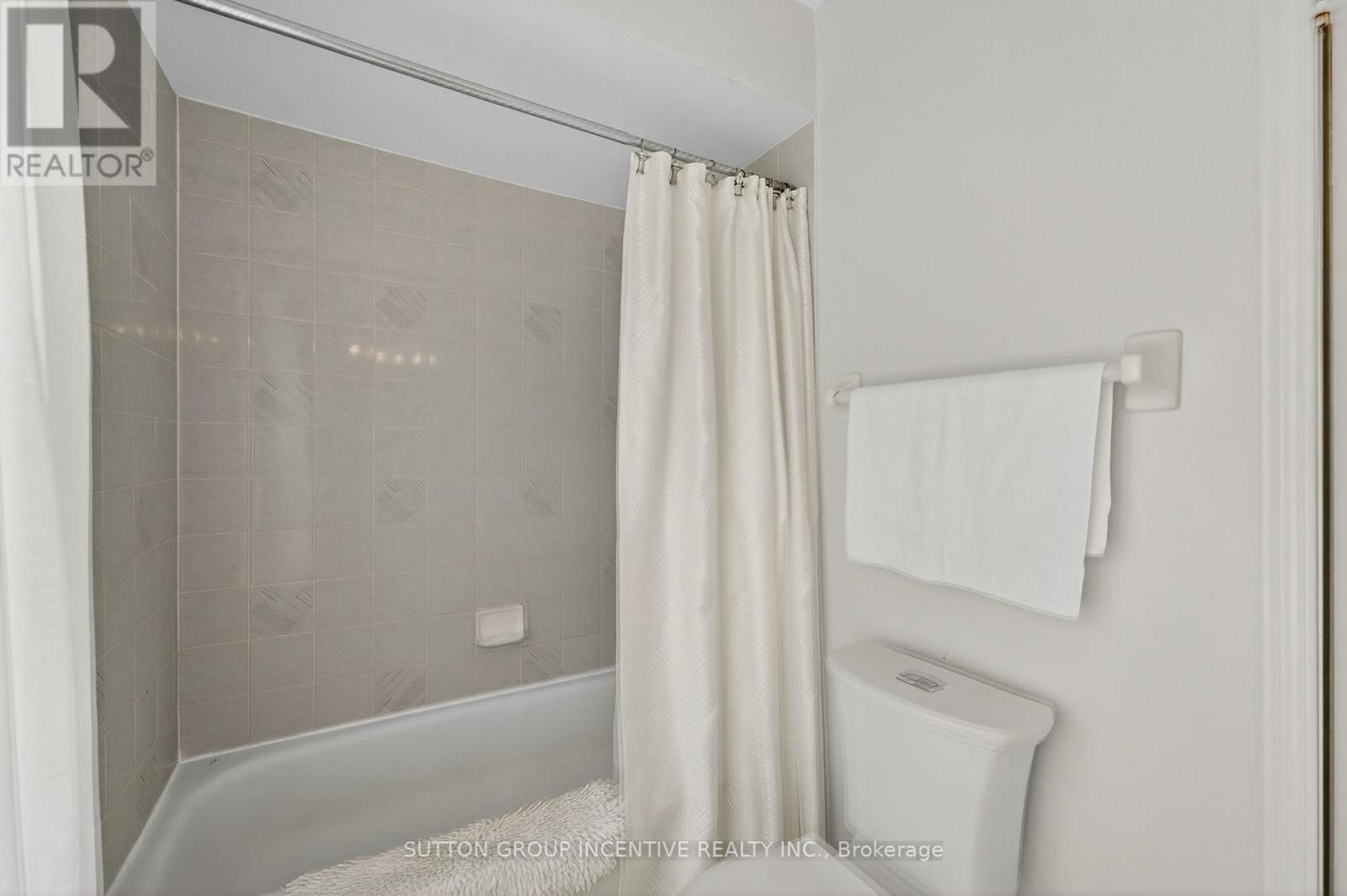 26 Peck Street, Barrie (Painswick North), Ontario  L4N 7H4 - Photo 35 - S12390521