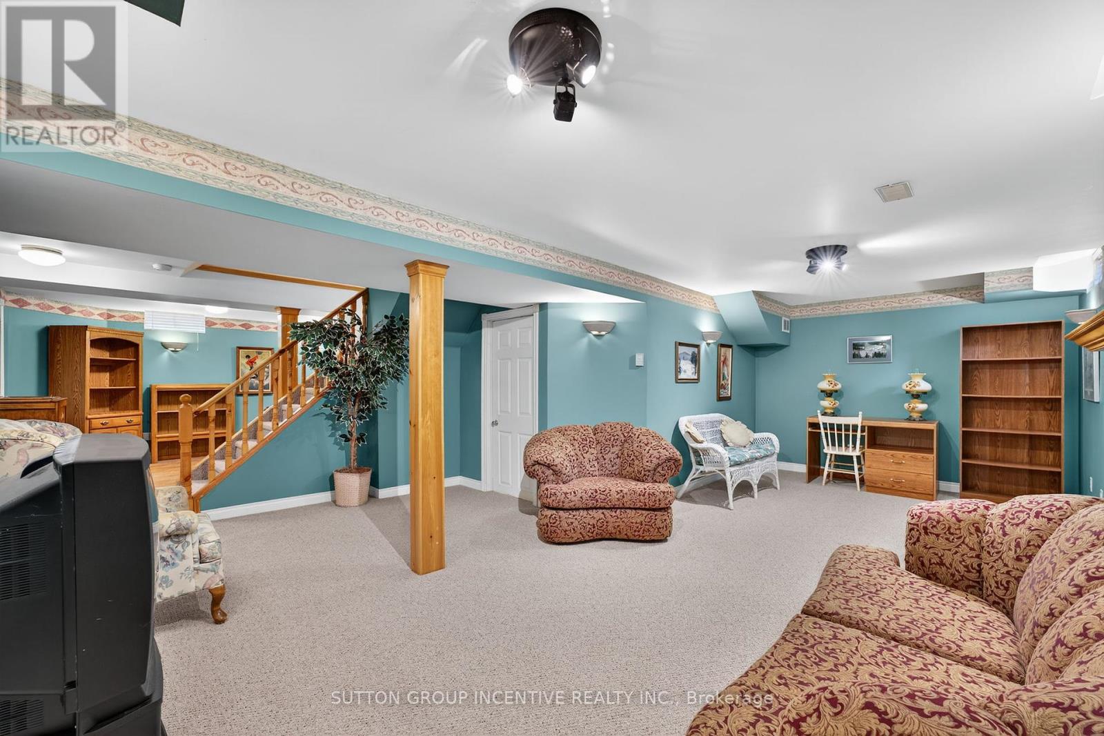 26 Peck Street, Barrie (Painswick North), Ontario  L4N 7H4 - Photo 41 - S12390521