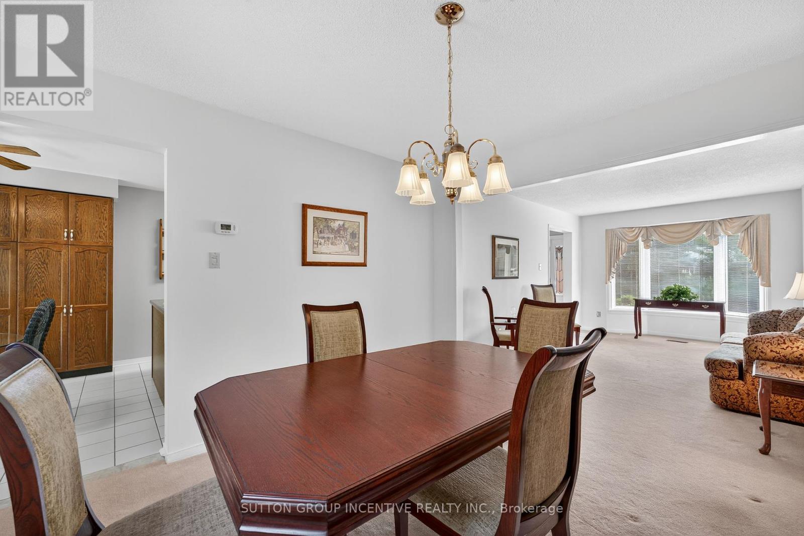 26 Peck Street, Barrie (Painswick North), Ontario  L4N 7H4 - Photo 9 - S12390521