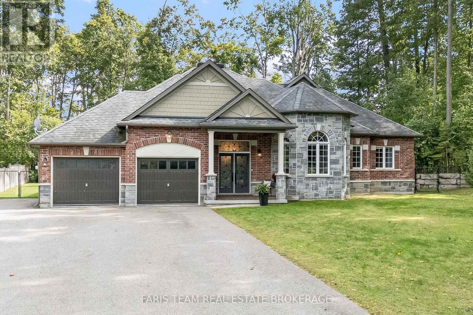 Property at 39 DIAMOND VALLEY DRIVE image 2