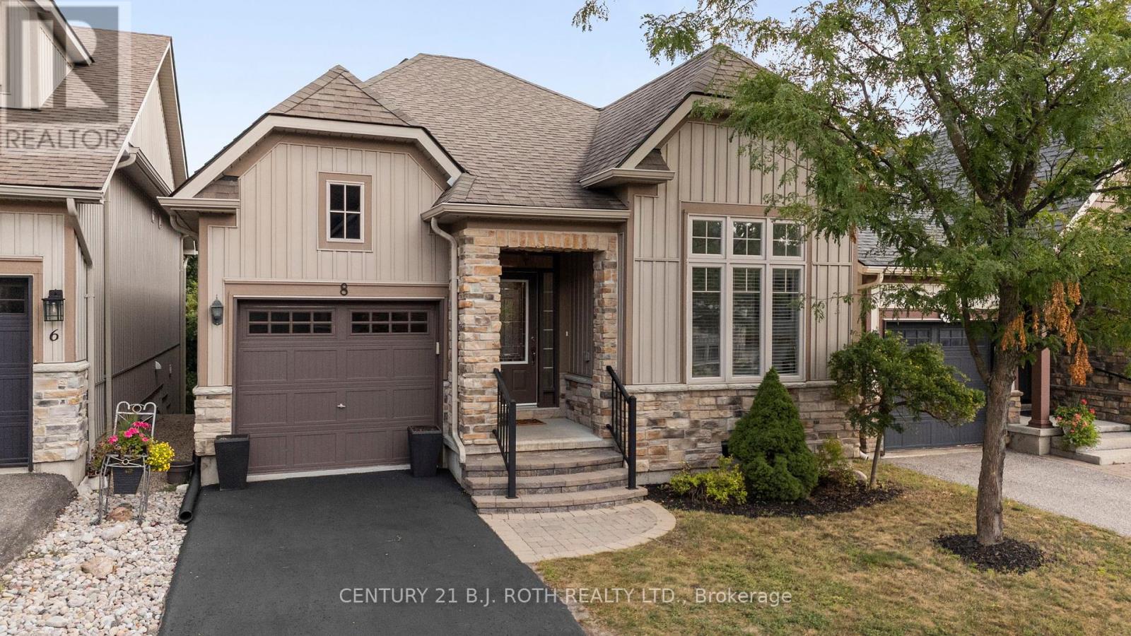 8 Canterbury Circle, Orillia, Ontario  L3V 0C9 - Photo 2 - S12390594