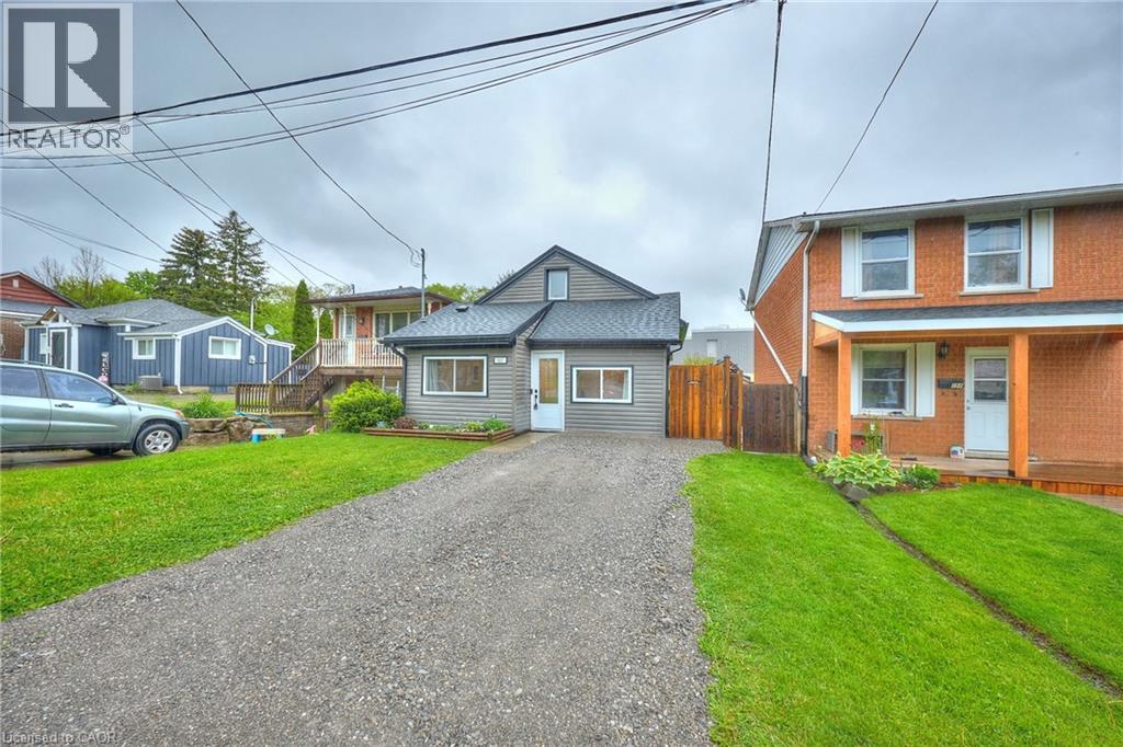 Property at 162 DUFFERIN Avenue image 5