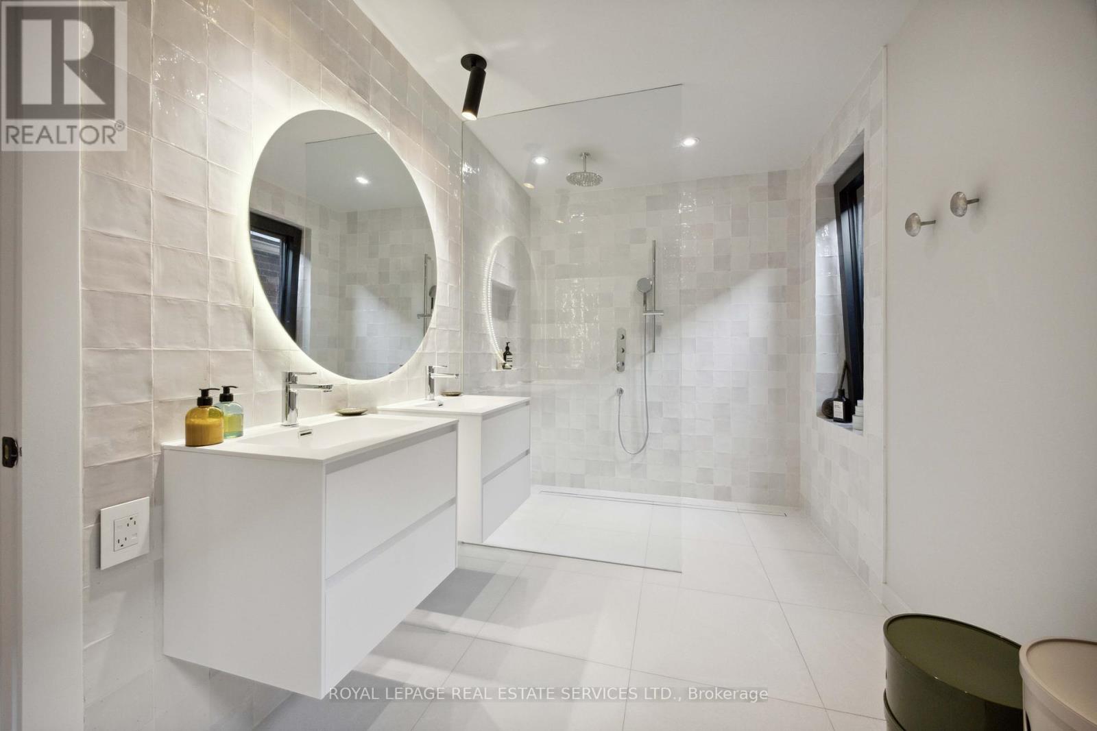 427 Annette Street, Toronto, Ontario  M6P 1R8 - Photo 25 - W12390516