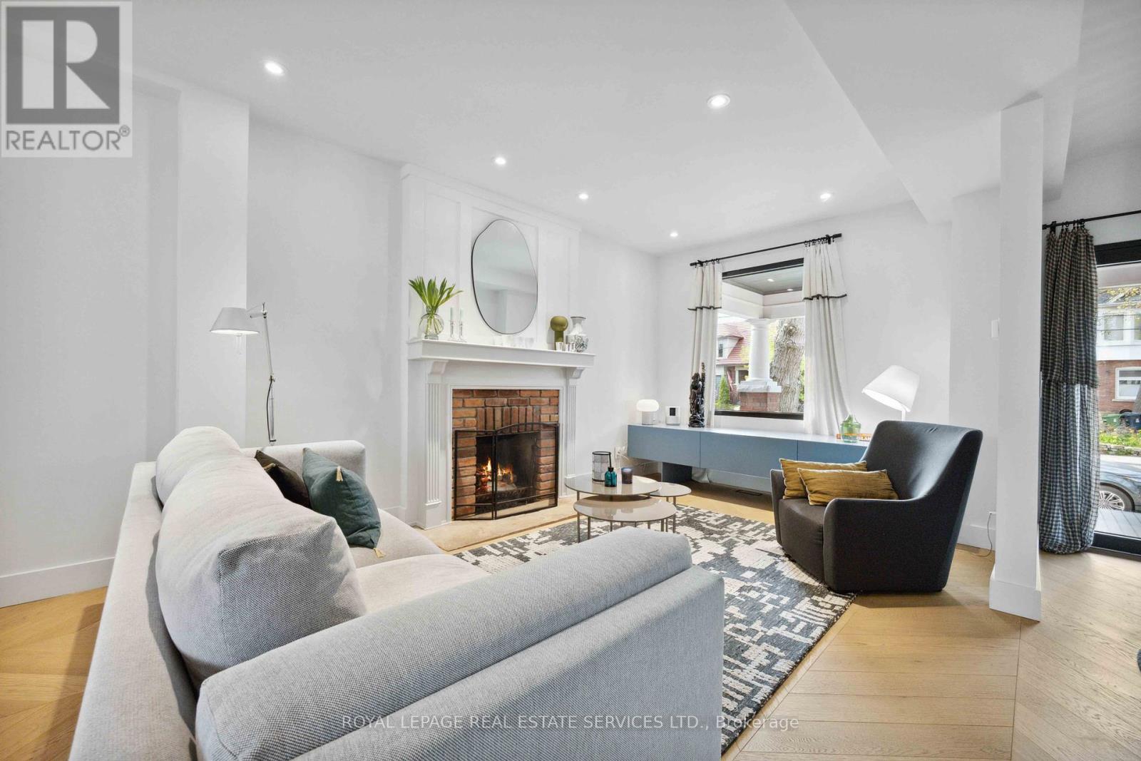 Property at 427 ANNETTE STREET image 5