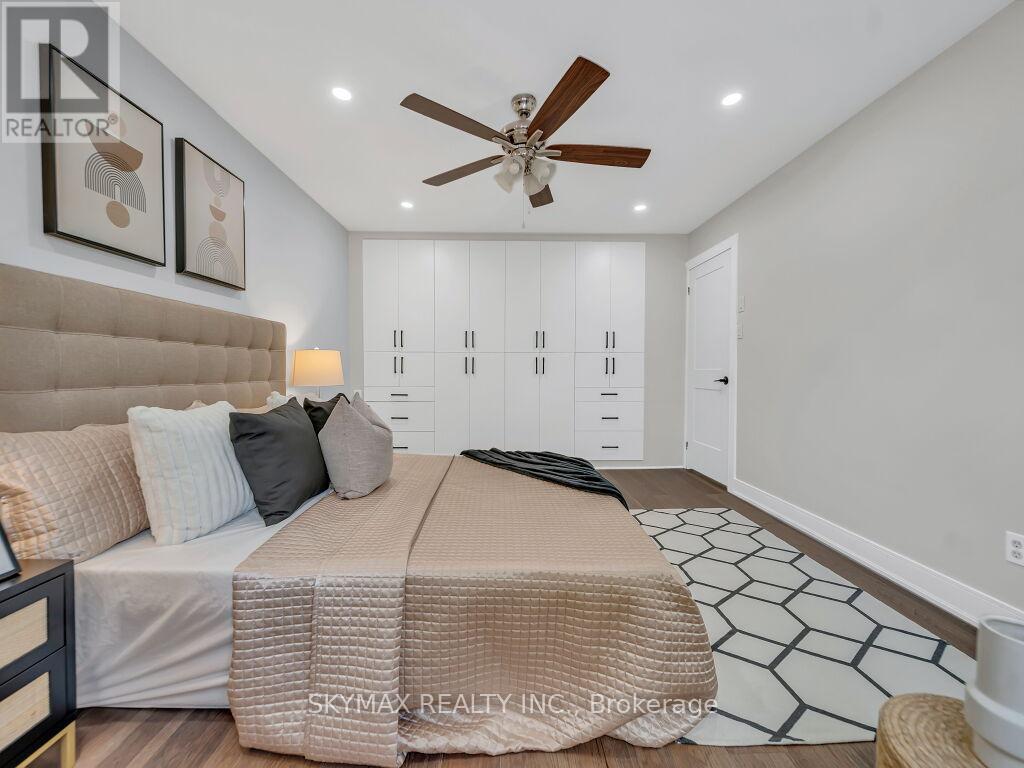 3053 Coral Drive, Mississauga, Ontario  L4T 1Z2 - Photo 24 - W12390537