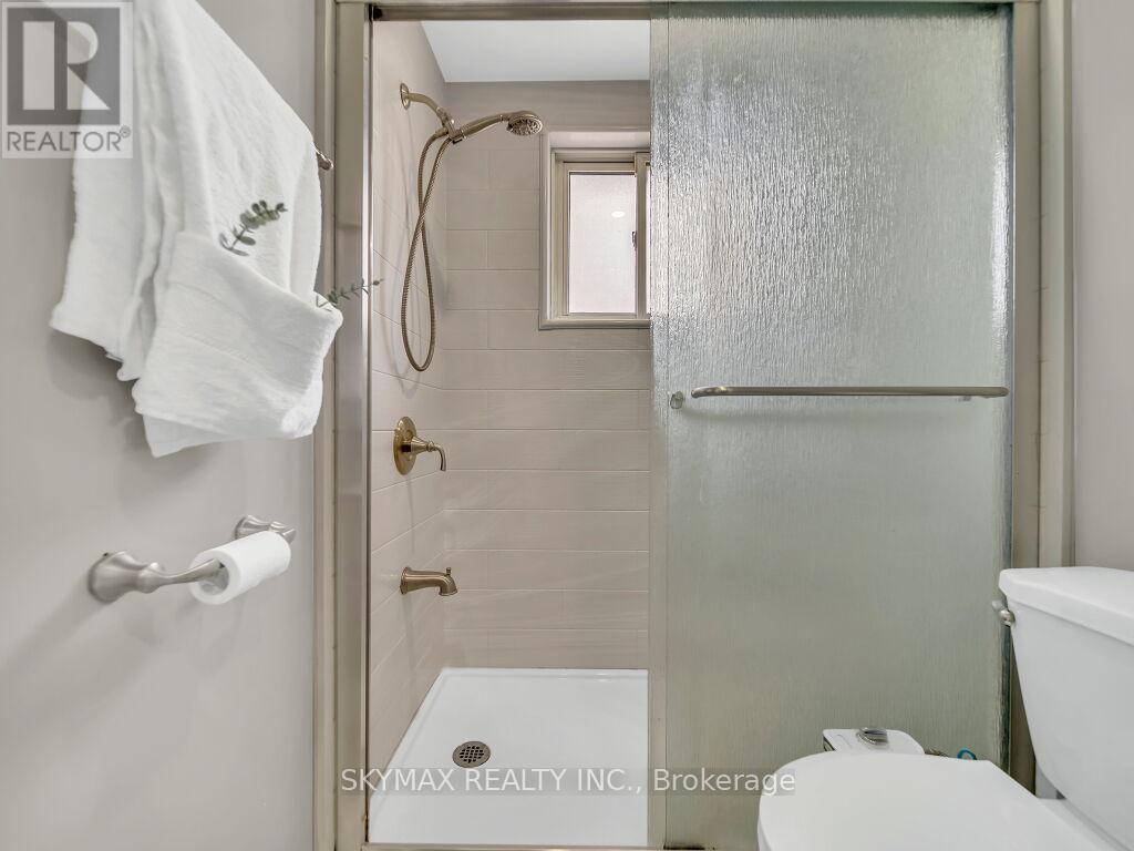 3053 Coral Drive, Mississauga, Ontario  L4T 1Z2 - Photo 31 - W12390537