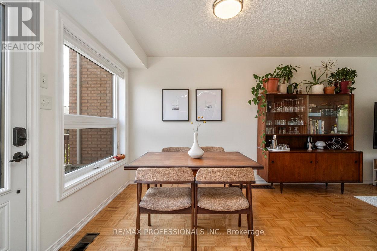 47 Tarragona Boulevard, Toronto, Ontario  M6N 5C2 - Photo 12 - W12390570