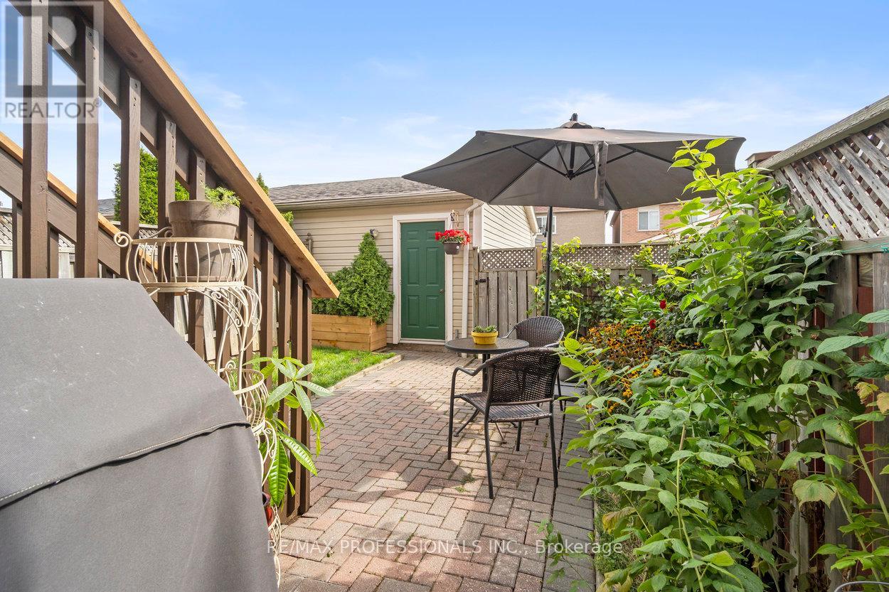 47 Tarragona Boulevard, Toronto, Ontario  M6N 5C2 - Photo 35 - W12390570