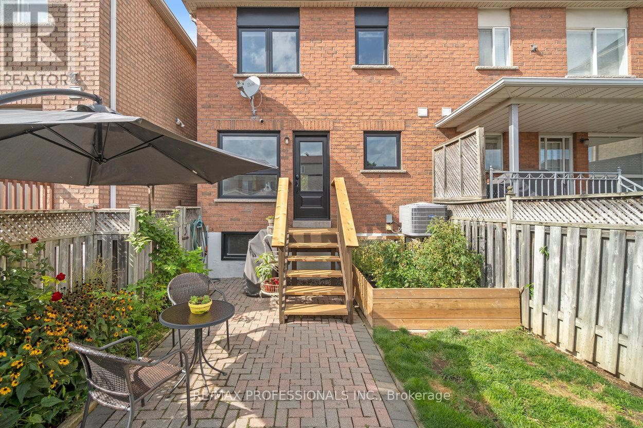 47 Tarragona Boulevard, Toronto, Ontario  M6N 5C2 - Photo 38 - W12390570