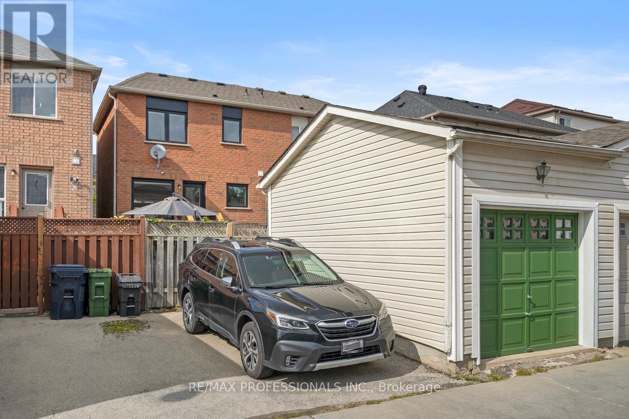 47 Tarragona Boulevard, Toronto, Ontario  M6N 5C2 - Photo 46 - W12390570