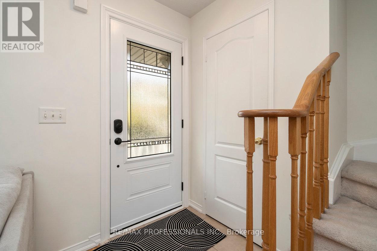 47 Tarragona Boulevard, Toronto, Ontario  M6N 5C2 - Photo 5 - W12390570