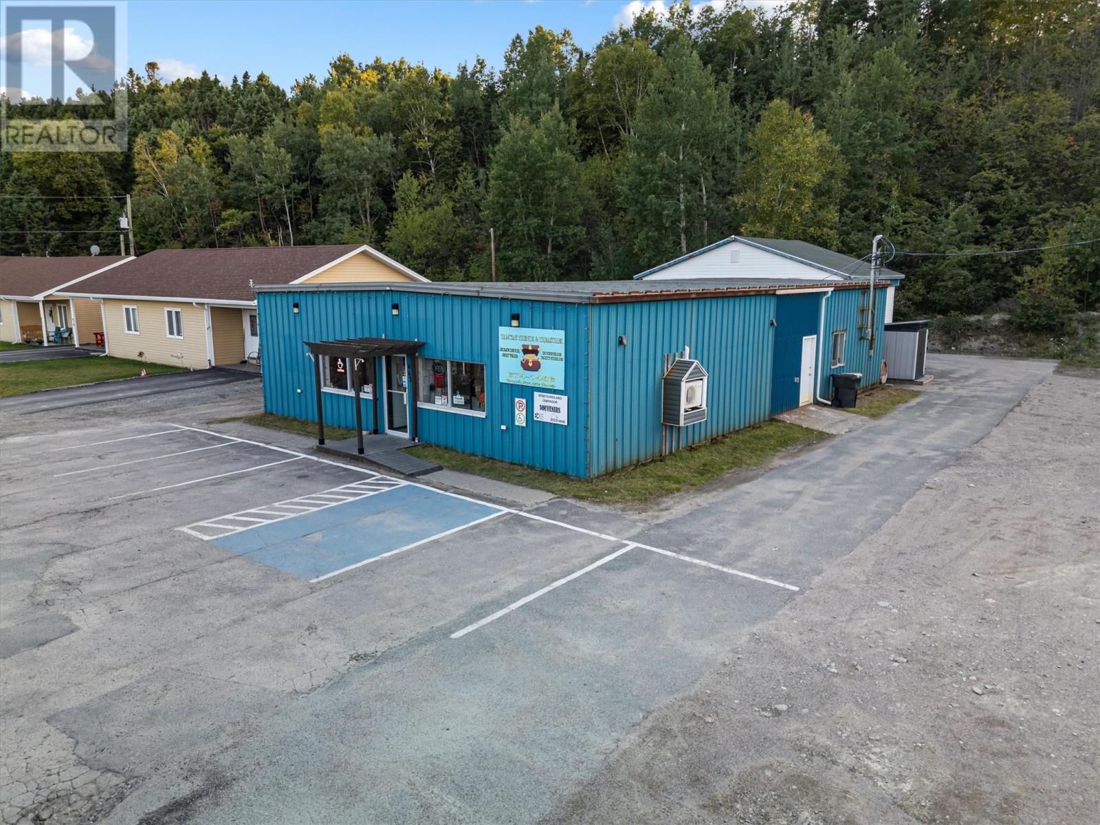 443 Jr Smallwood Boulevard, Gambo, Newfoundland & Labrador  A0G 1T0 - Photo 4 - 1290170