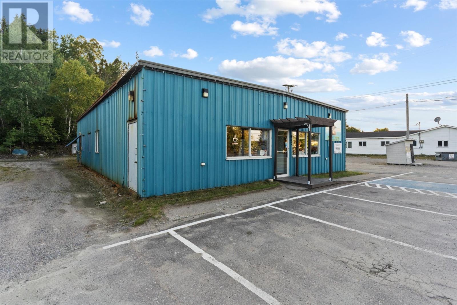 443 Jr Smallwood Boulevard, Gambo, Newfoundland & Labrador  A0G 1T0 - Photo 5 - 1290170