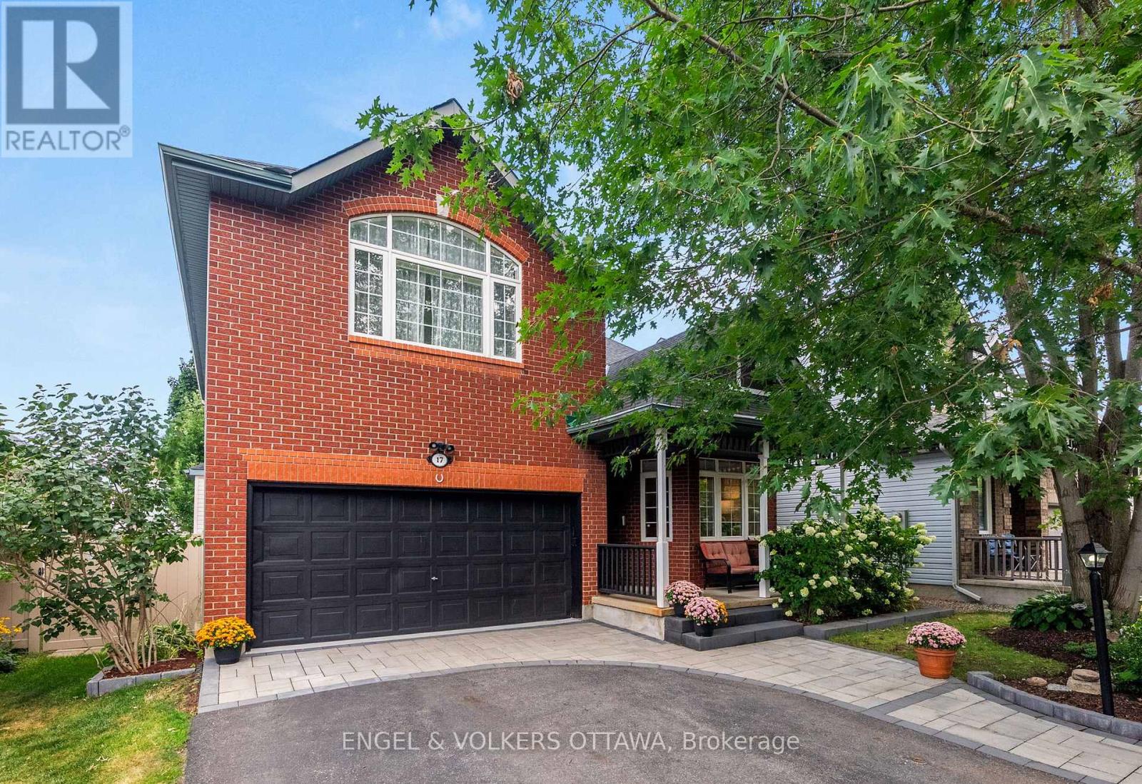 17 COLINDALE AVENUE, ottawa, Ontario