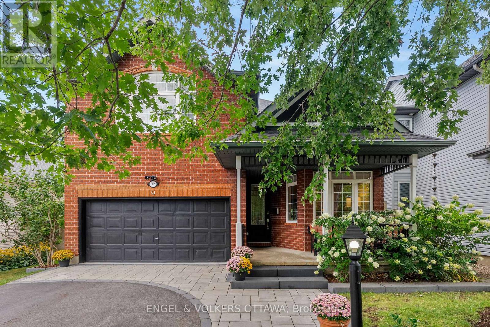 17 Colindale Avenue, Ottawa, Ontario  K2J 4V6 - Photo 2 - X12390603