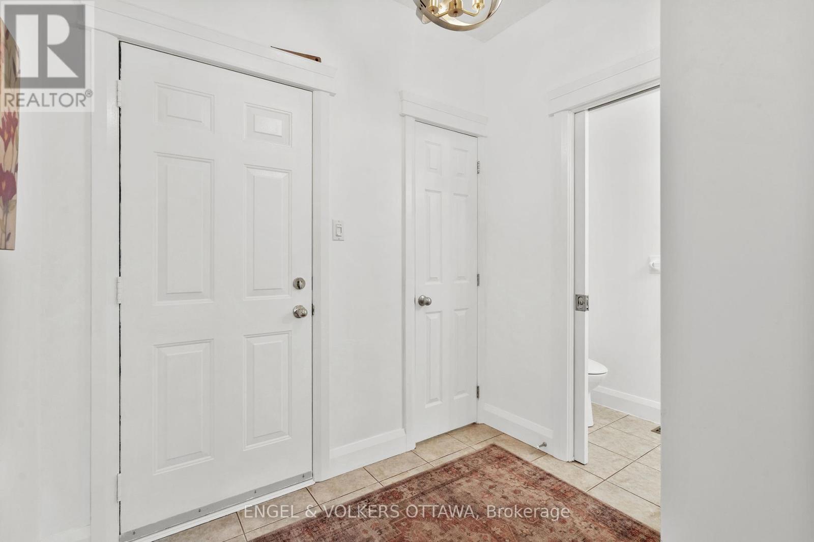 17 Colindale Avenue, Ottawa, Ontario  K2J 4V6 - Photo 20 - X12390603