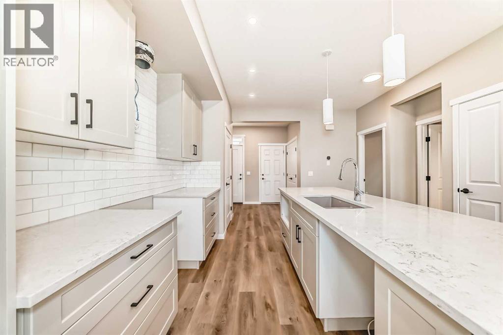 28 Magnolia Green Se, Calgary, Alberta  T3M 3T5 - Photo 7 - A2201165