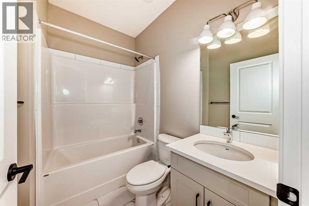 28 Magnolia Green Se, Calgary, Alberta  T3M 3T5 - Photo 32 - A2201165