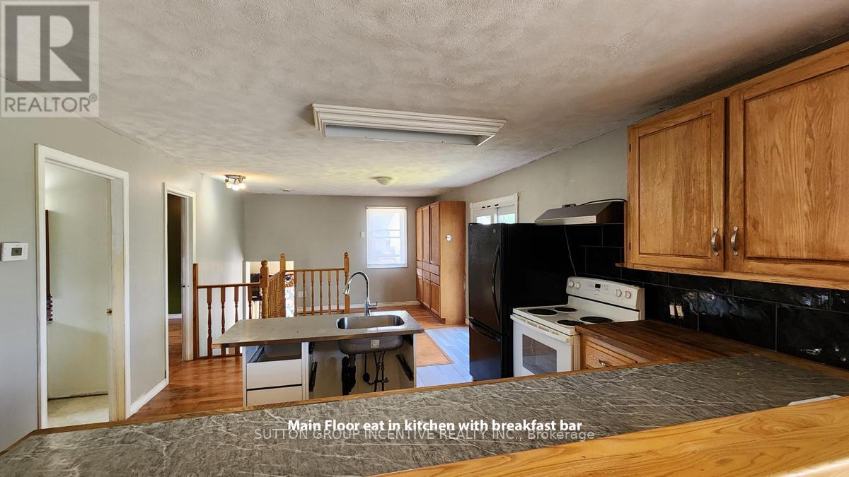 856 Ney Avenue, Tay, Ontario  L0K 1R0 - Photo 15 - S12334440