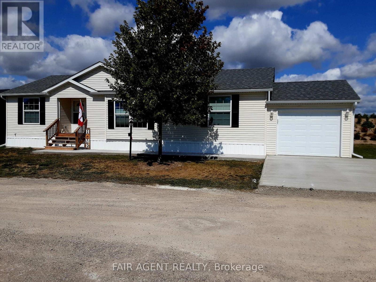 7 Forest Trail, Haldimand, Ontario  N0A 1L0 - Photo 1 - X12022770