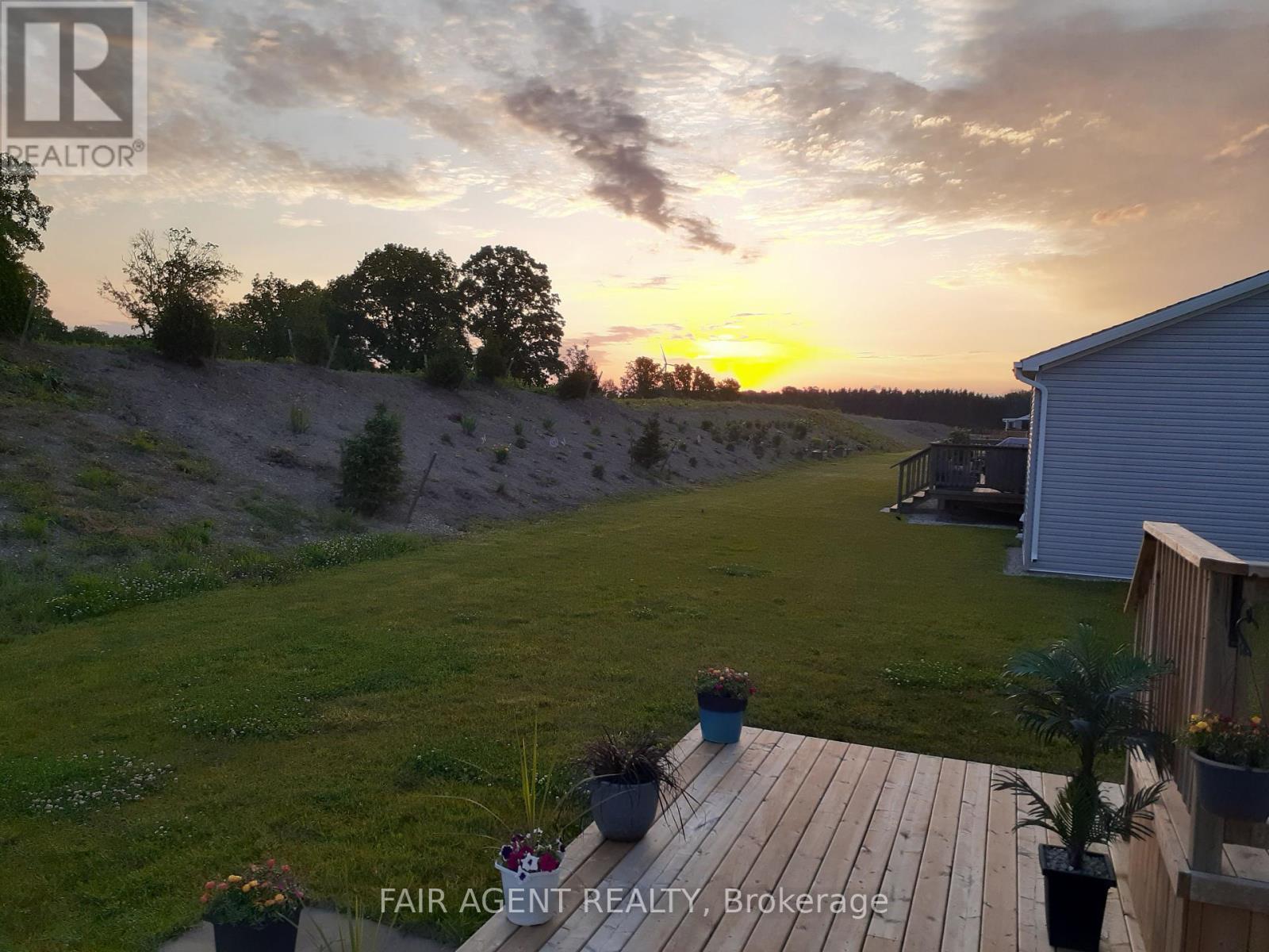 7 Forest Trail, Haldimand, Ontario  N0A 1L0 - Photo 37 - X12022770