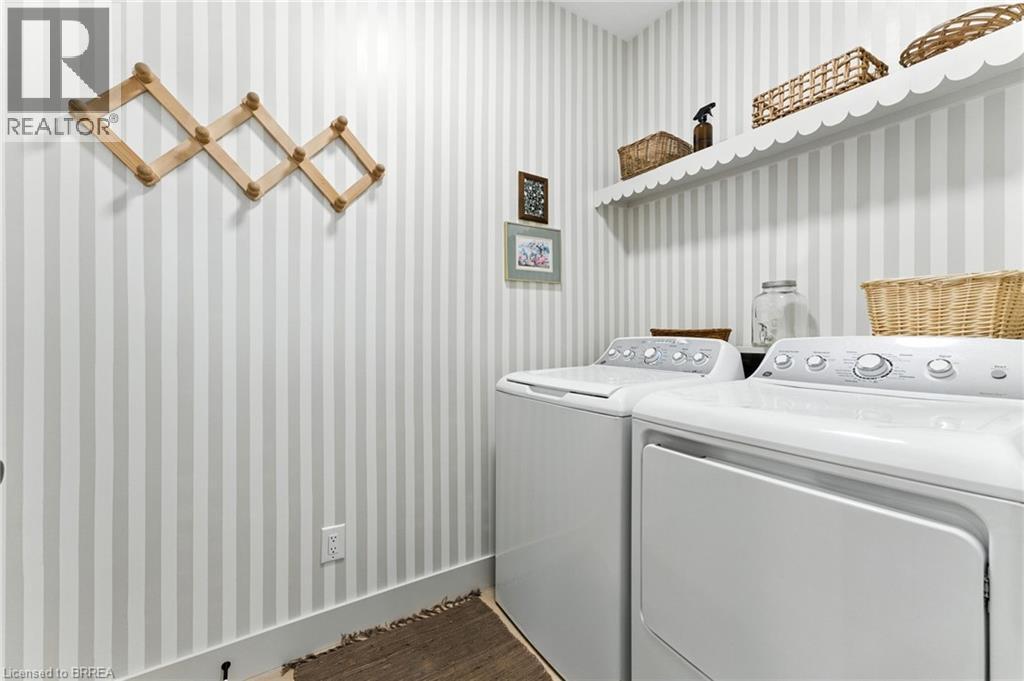 Photo 12 of 28 for 13 Linden Street