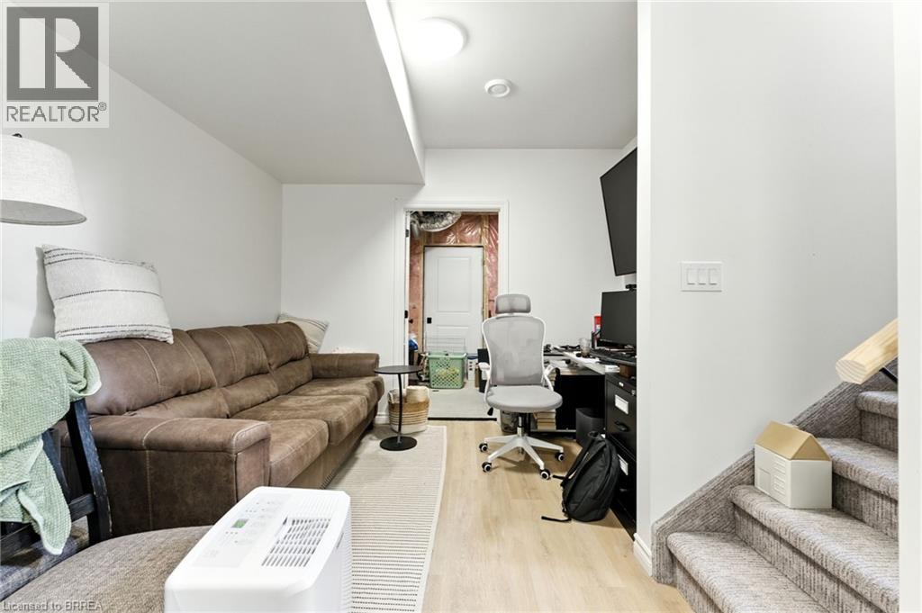 Photo 20 of 28 for 13 Linden Street