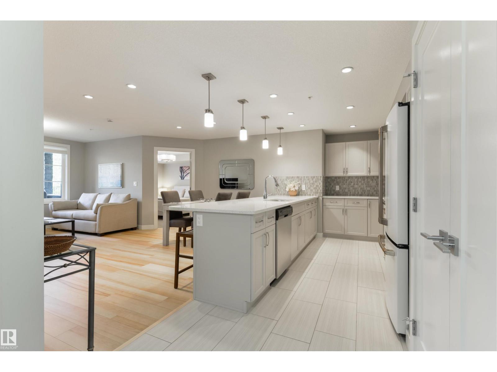 #110 5029 Edgemont Bv Nw, Edmonton, Alberta  T6M 0S8 - Photo 3 - E4456838