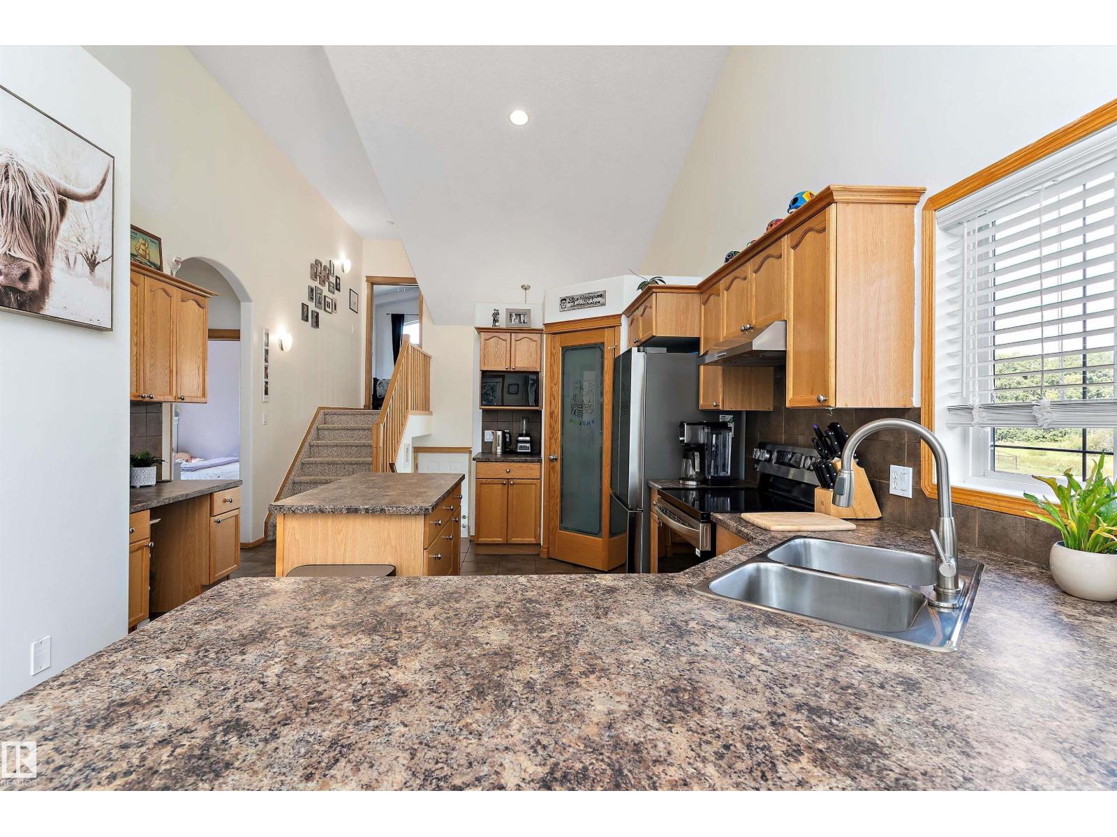 75 Willowview Bv, Rural Parkland County, Alberta  T7Z 0A5 - Photo 9 - E4456839