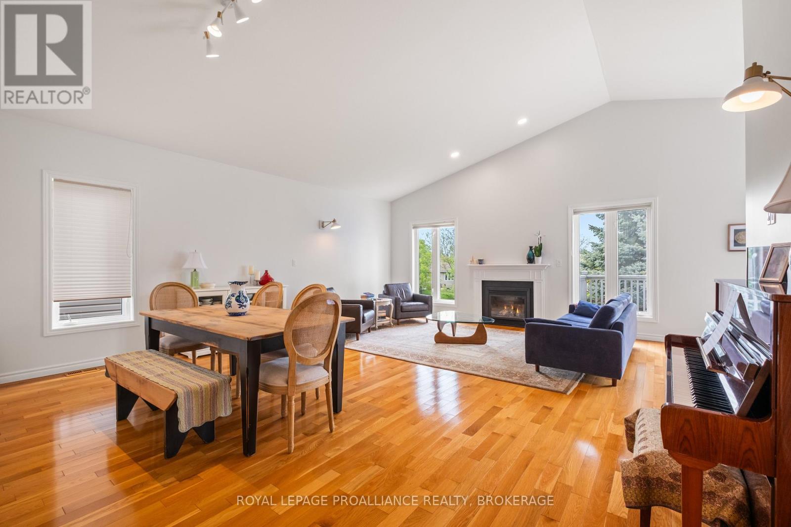 34 Schooner Drive, Kingston, Ontario  K7K 7J8 - Photo 11 - X12390705