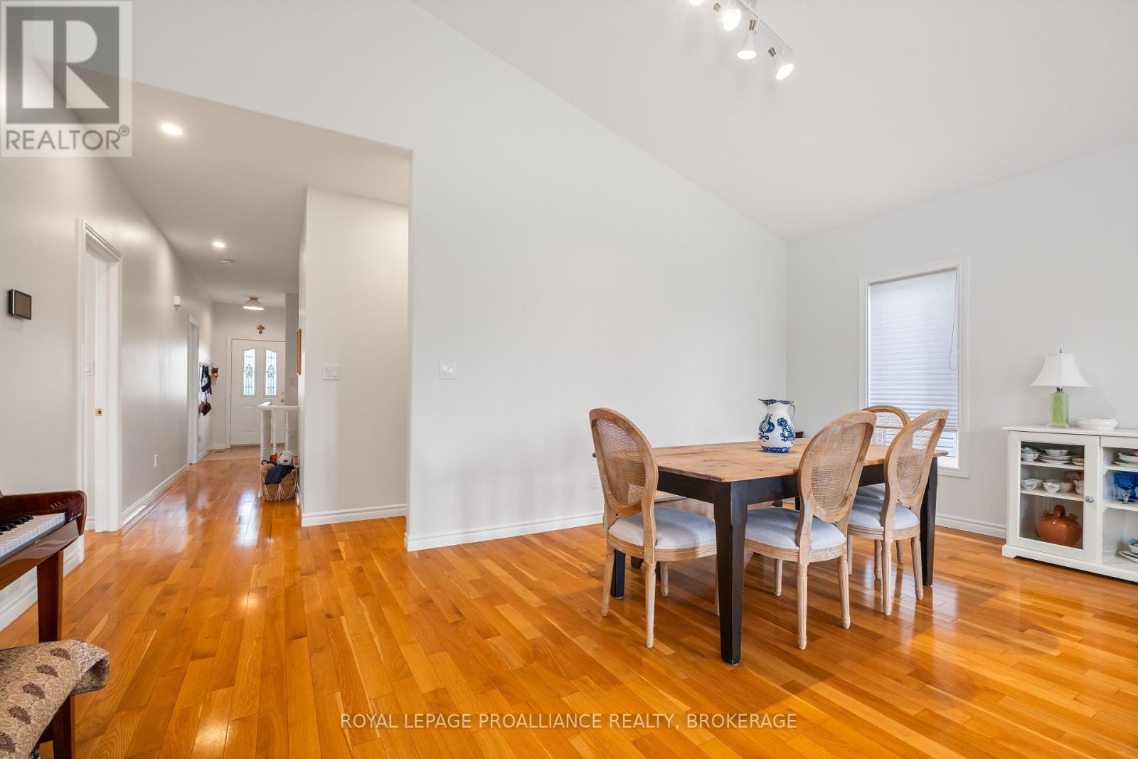 34 Schooner Drive, Kingston, Ontario  K7K 7J8 - Photo 15 - X12390705