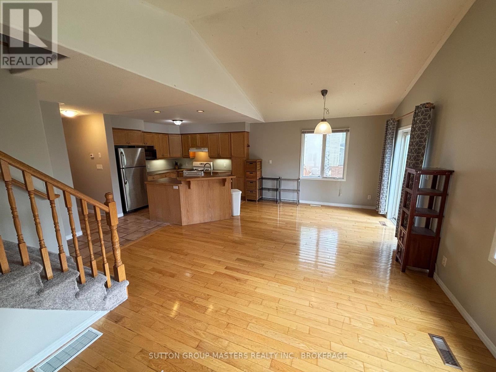 160 Nelson Street, Kingston, Ontario  K7L 3X1 - Photo 2 - X12390770