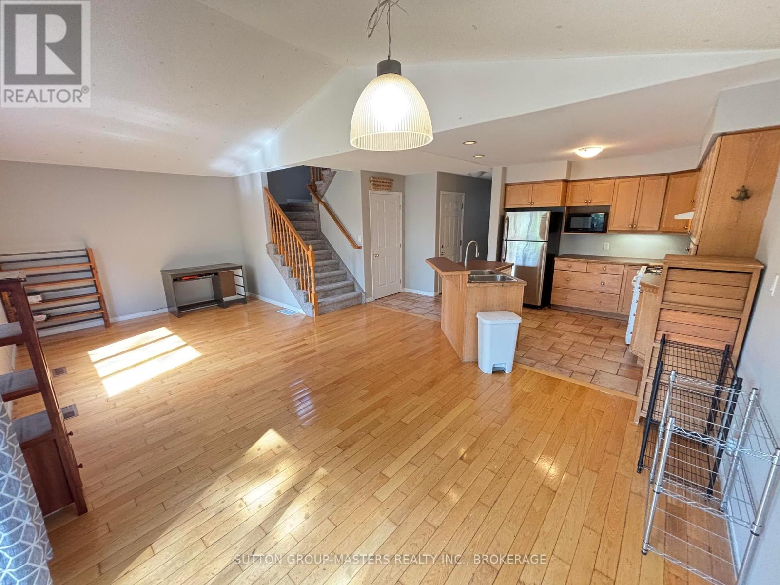 160 Nelson Street, Kingston, Ontario  K7L 3X1 - Photo 4 - X12390770