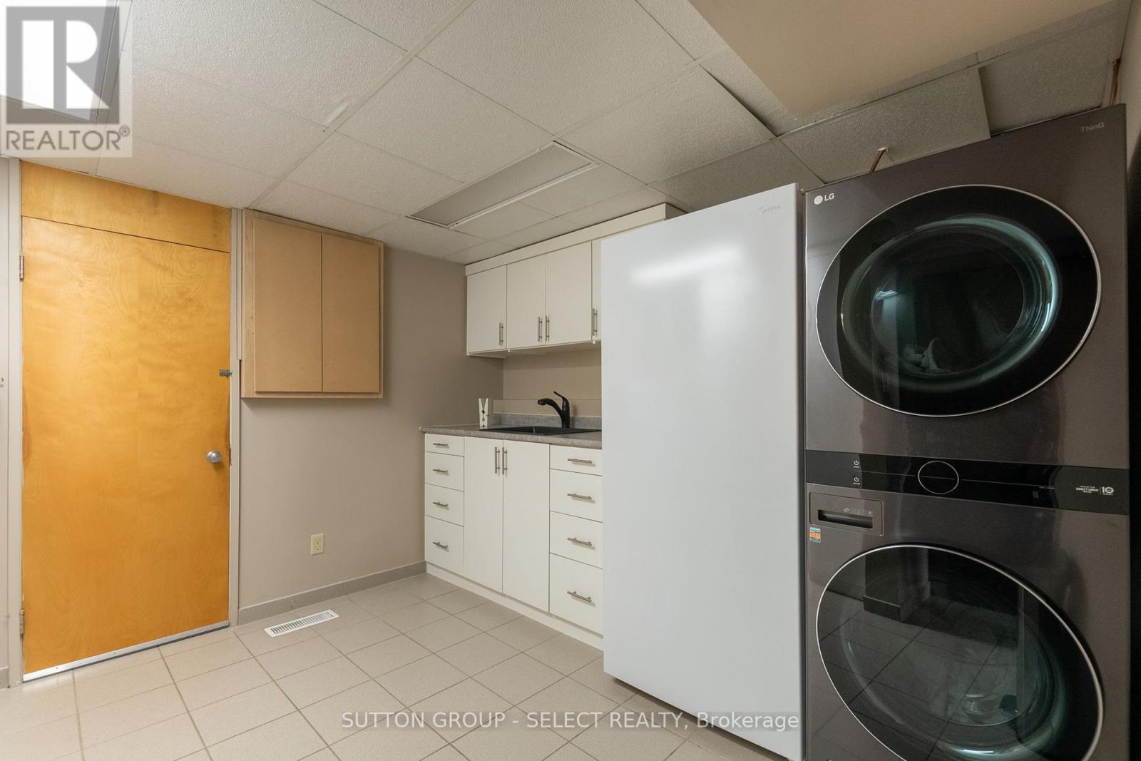 1455 Corley Drive, London North, Ontario  N6G 2K5 - Photo 32 - X12390730