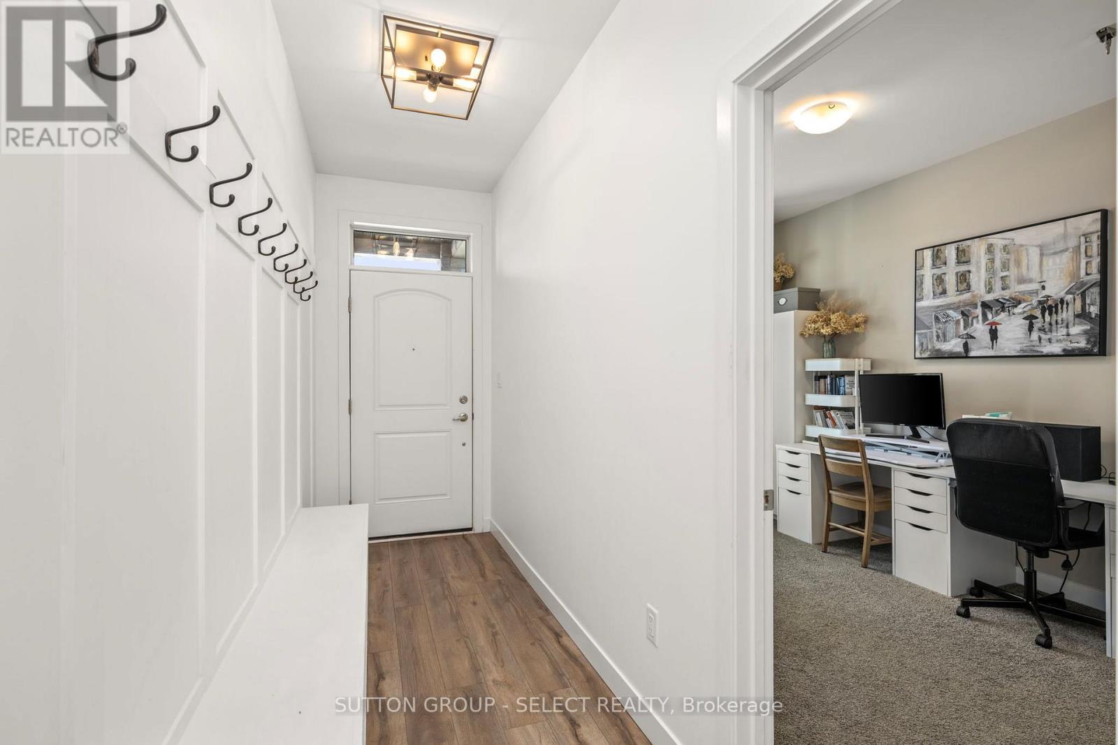 224 Doan Drive, Middlesex Centre, Ontario  N0L 1R0 - Photo 4 - X12390756
